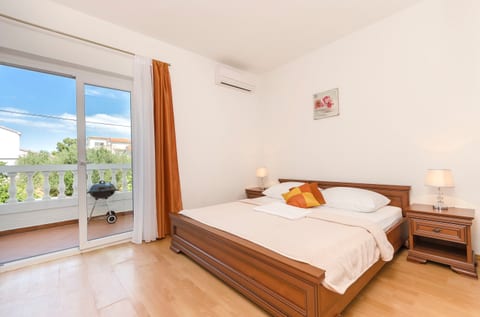 Apartment and Rooms Artina - Unit 150743-15