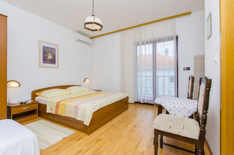 Apartments and Rooms Iva - Unit 150950-15