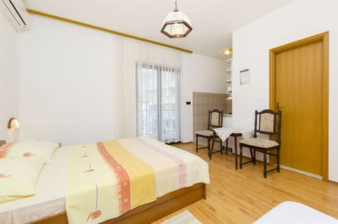 Apartments and Rooms Iva - Unit 150950-15