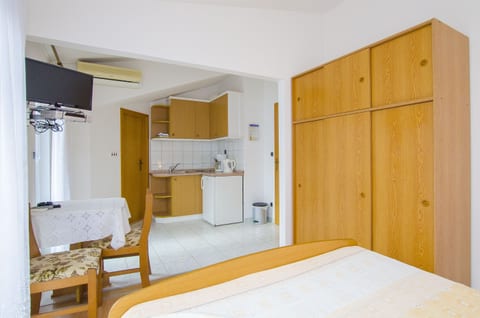Apartments and Rooms Iva - Unit 150952-15