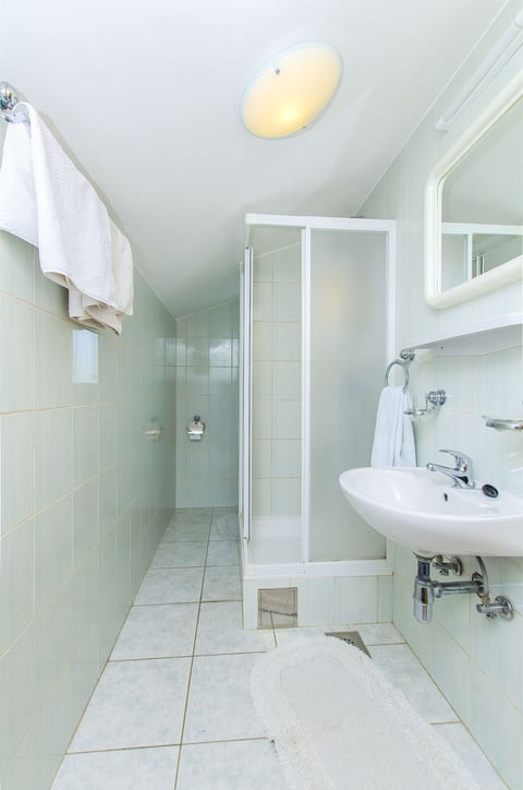 Apartments and Rooms Iva - Unit 150952-15