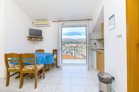 Apartments and Rooms Iva - Unit 150954-15