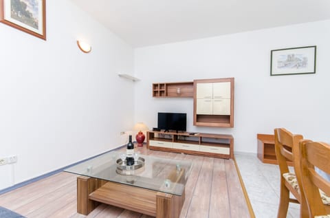 Apartments and Rooms Iva - Unit 178849-16