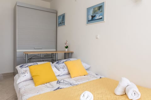 House Karlo - Unit 150992-15
