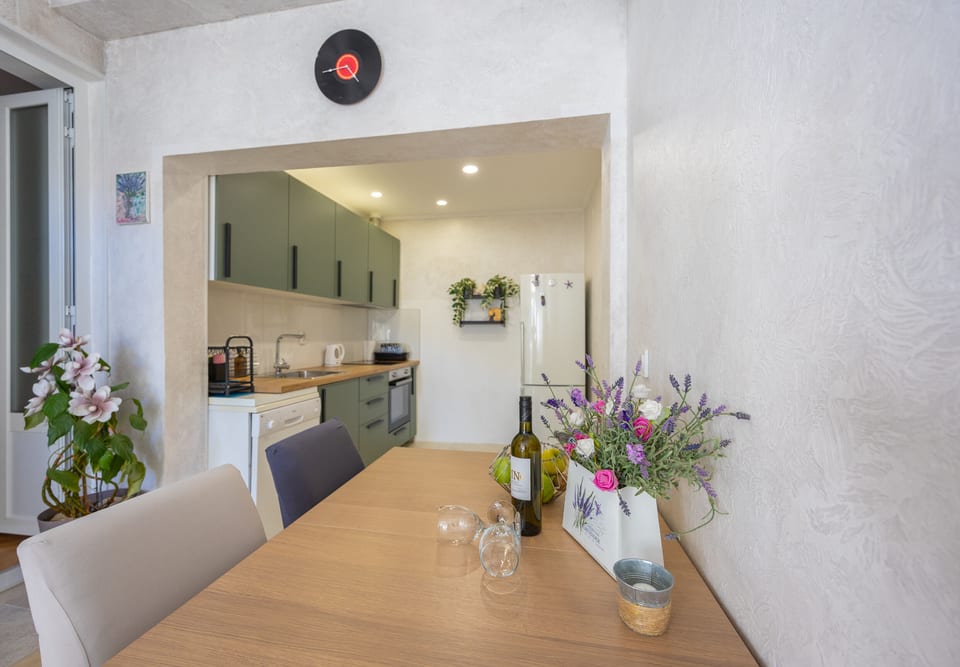 Apartments Fontana - Unit 151014-15 - Croatia