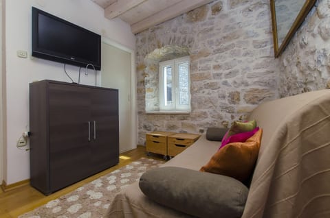 House Gulliver - Unit 151206-15