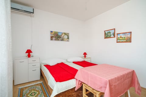 Apartments and Rooms Josipa - Unit 151227-15
