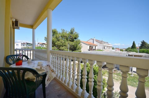 Apartments Sweet Escape - Unit 151256-15
