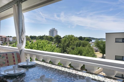 Apartments Plava plaza Daniela - Unit 151340-15
