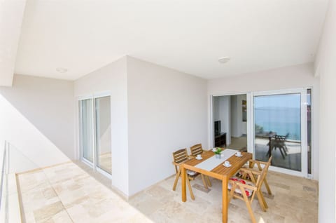 Apartments Branimir - Unit 151416-15