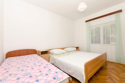Apartments Carić - Unit 151511-15