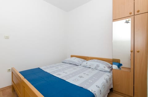 Apartments Carić - Unit 151513-15
