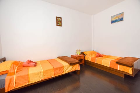 House Mateo - Unit 151744-15