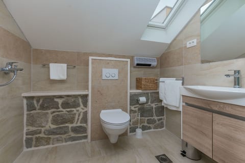 Apartment Igor - Unit 151800-15