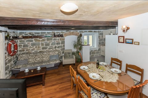 Apartment Igor - Unit 151800-15