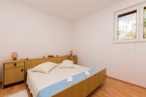 Apartments A cappella music - Unit 151814-15