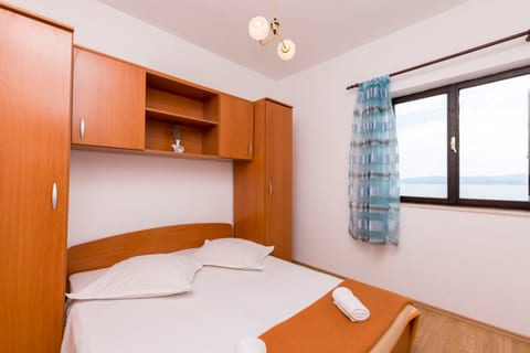 Apartments A cappella music - Unit 151815-15