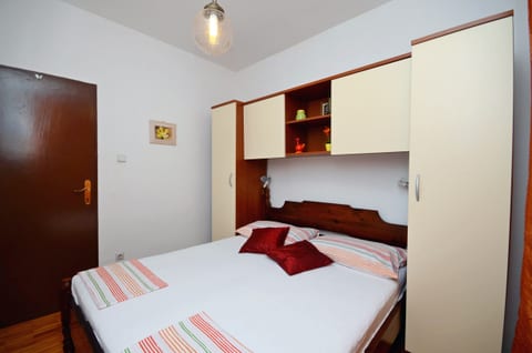 Apartments Katica - Unit 128682-5