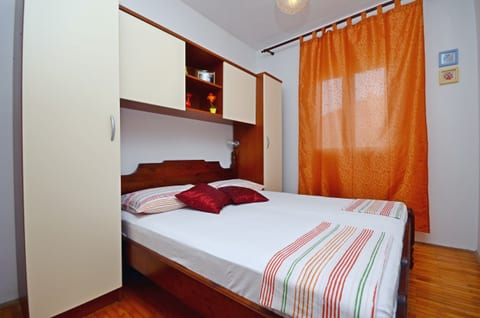 Apartments Katica - Unit 128682-5