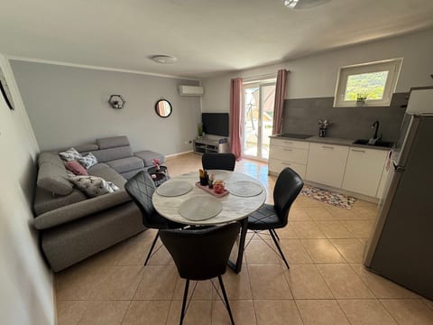 Apartments Bruno - Unit 128741-5