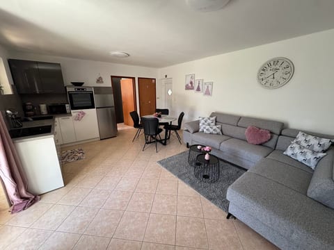 Apartments Bruno - Unit 128741-5