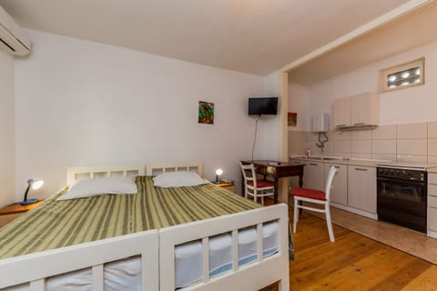 Apartments Jelen - Unit 128752-5