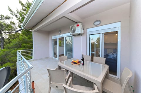 Apartments Wild Beauty - Unit 209816-5