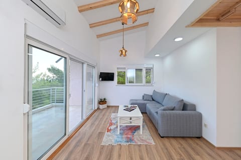 Apartments Wild Beauty - Unit 209816-5