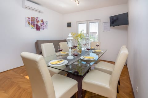 Apartment Radovic Nives - Unit 128792-5