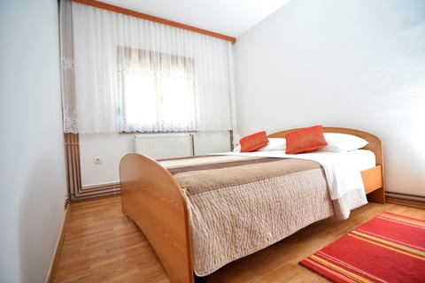 Apartment Isic - A1