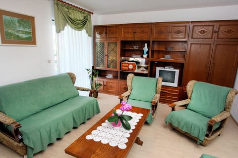 Apartments Patricia - Unit 128949-5