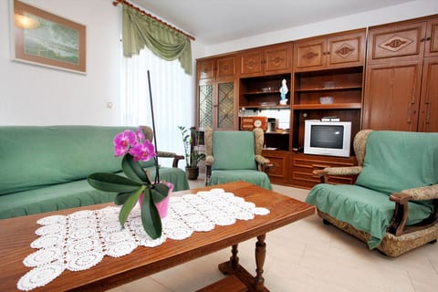 Apartments Patricia - Unit 128949-5