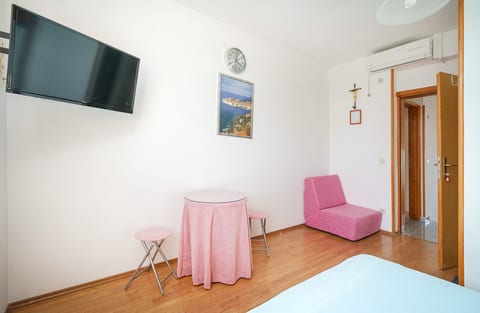 Apartment and Room Štefanija - Unit 128994-5