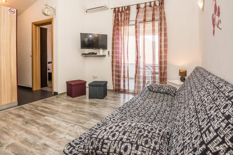 Apartments Galic - Unit 129044-5