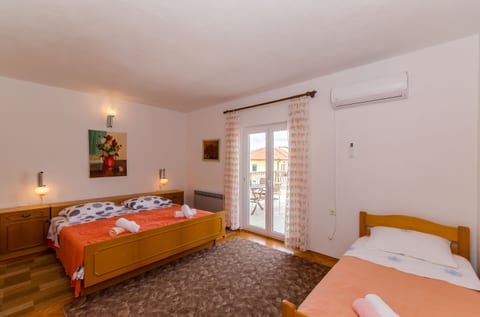 Rooms Ante - Unit 129063-5