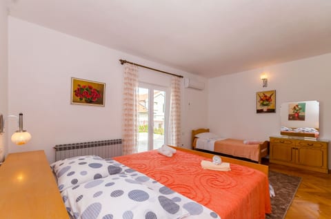 Rooms Ante - Unit 129063-5