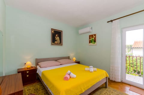 Rooms Ante - Unit 129064-5