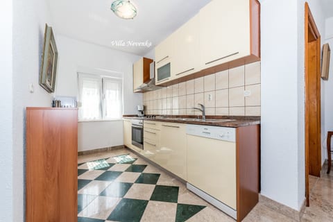 Apartments Babić - Unit 129084-5