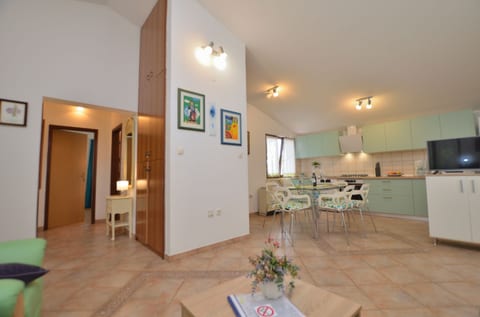 House Marlu - Unit 129086-5