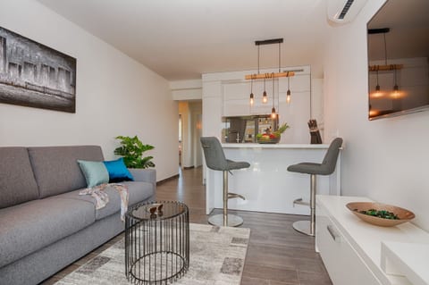 Apartments Basic Vesna - Unit 129430-5