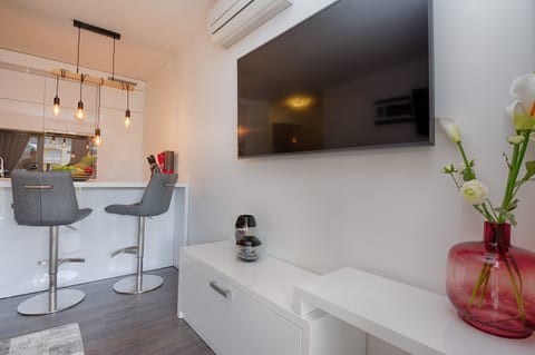 Apartments Basic Vesna - Unit 129431-5