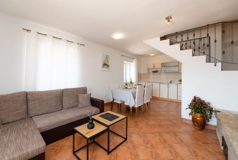 House Marina - Unit 129716-5