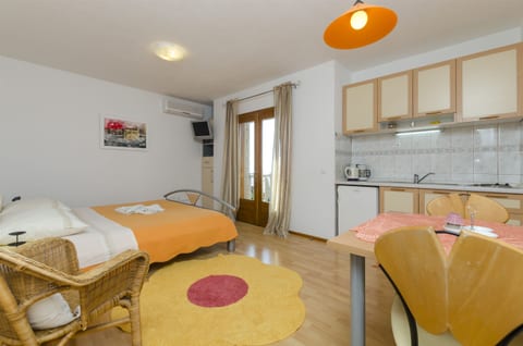 Apartments and Rooms LEA - Unit 129938-5