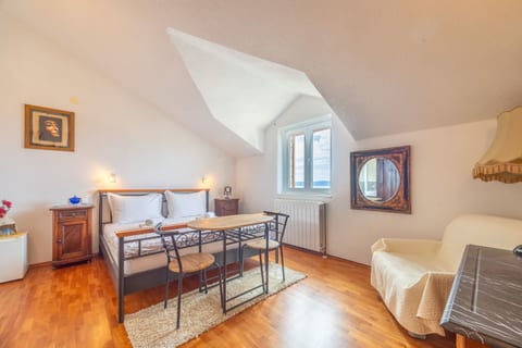 Apartments and Rooms LEA - Unit 129942-5