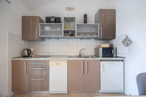 Apartments and Rooms LEA - Unit 129946-5