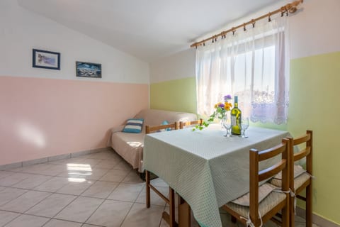 Apartment Nada - Unit 129925-5