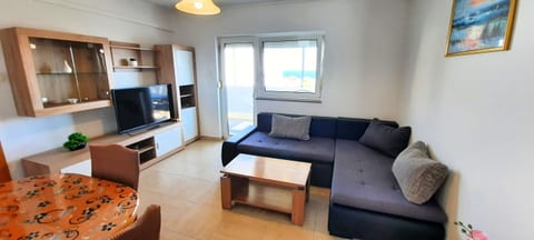 Apartment Miroslav - Unit 130264-5