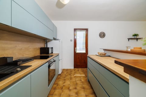Apartment Kompes - Unit 152331-5
