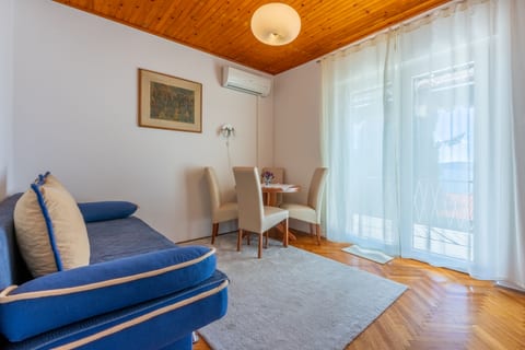 Apartments Hinic - Unit 152462-5