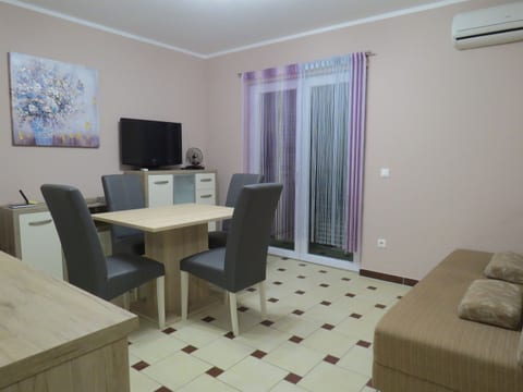 Apartment Nedjeljko - Unit 152559-5